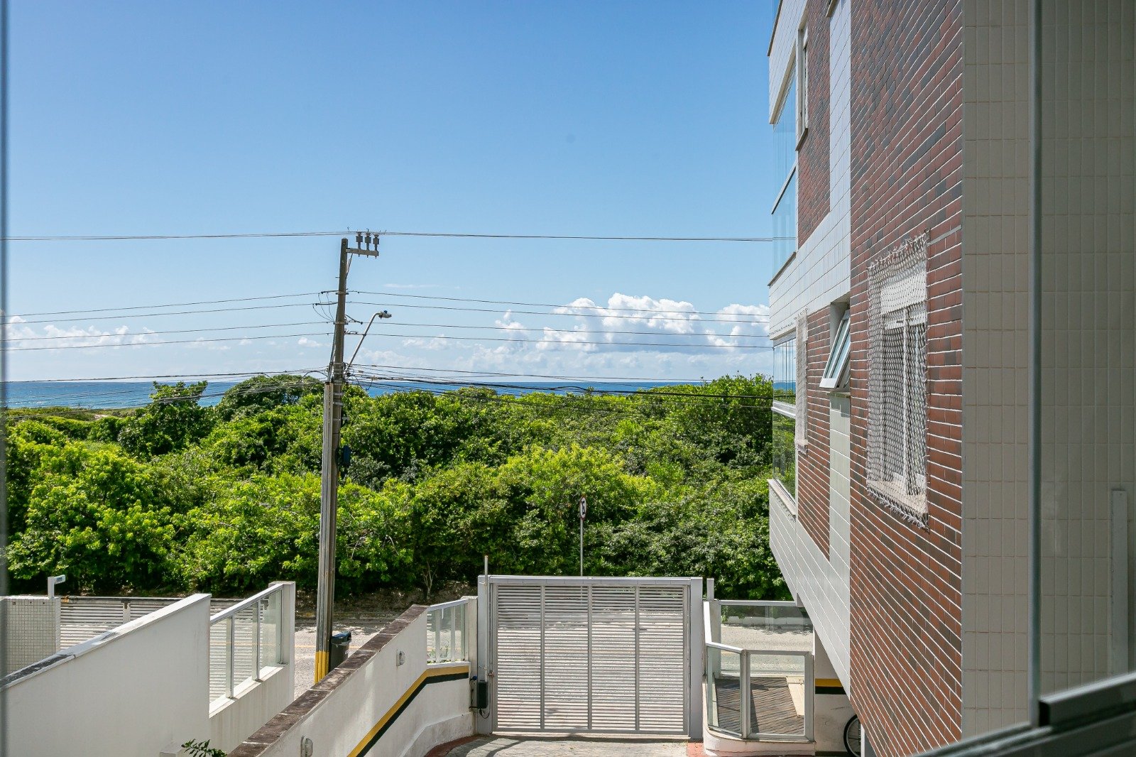 Apartamento mobiliado com vista-mar no Atlantic Hall | Campeche