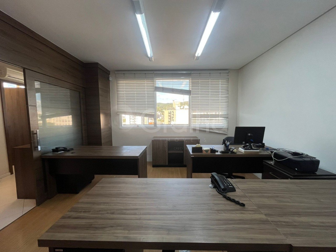 Sala 904 no Condomínio Meridian Office | Trindade - Locação - Escritório em Trindade, Florianópolis